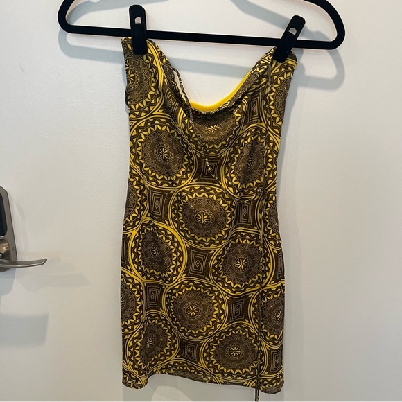 NWT Designer Alexis Yellow Minari Mesh Mini Dress with Halter Tie - Picture 3 of 12